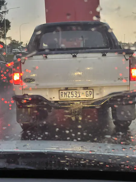 White Ford XLT