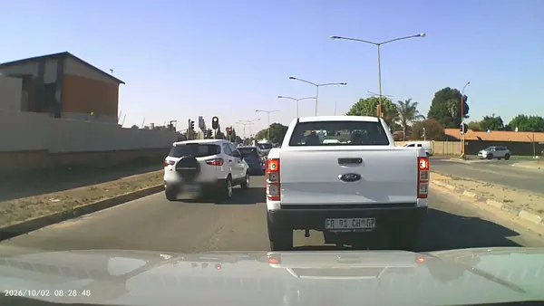 White Ford Ranger